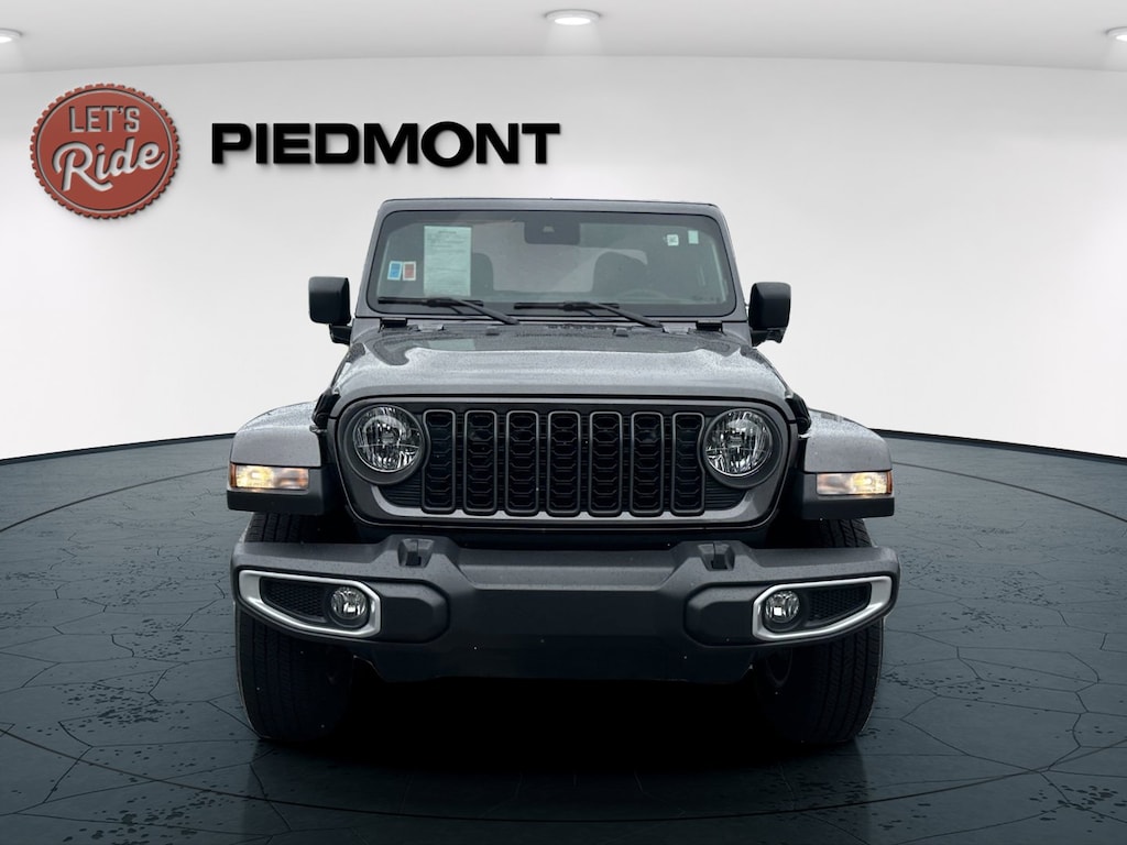 Certified 2024 Jeep Gladiator Sport S 4x4 Truck Crew Cab