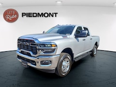 2026 Ram 2500 TRADESMAN CREW CAB 4X4 6'4 BOX Pickup