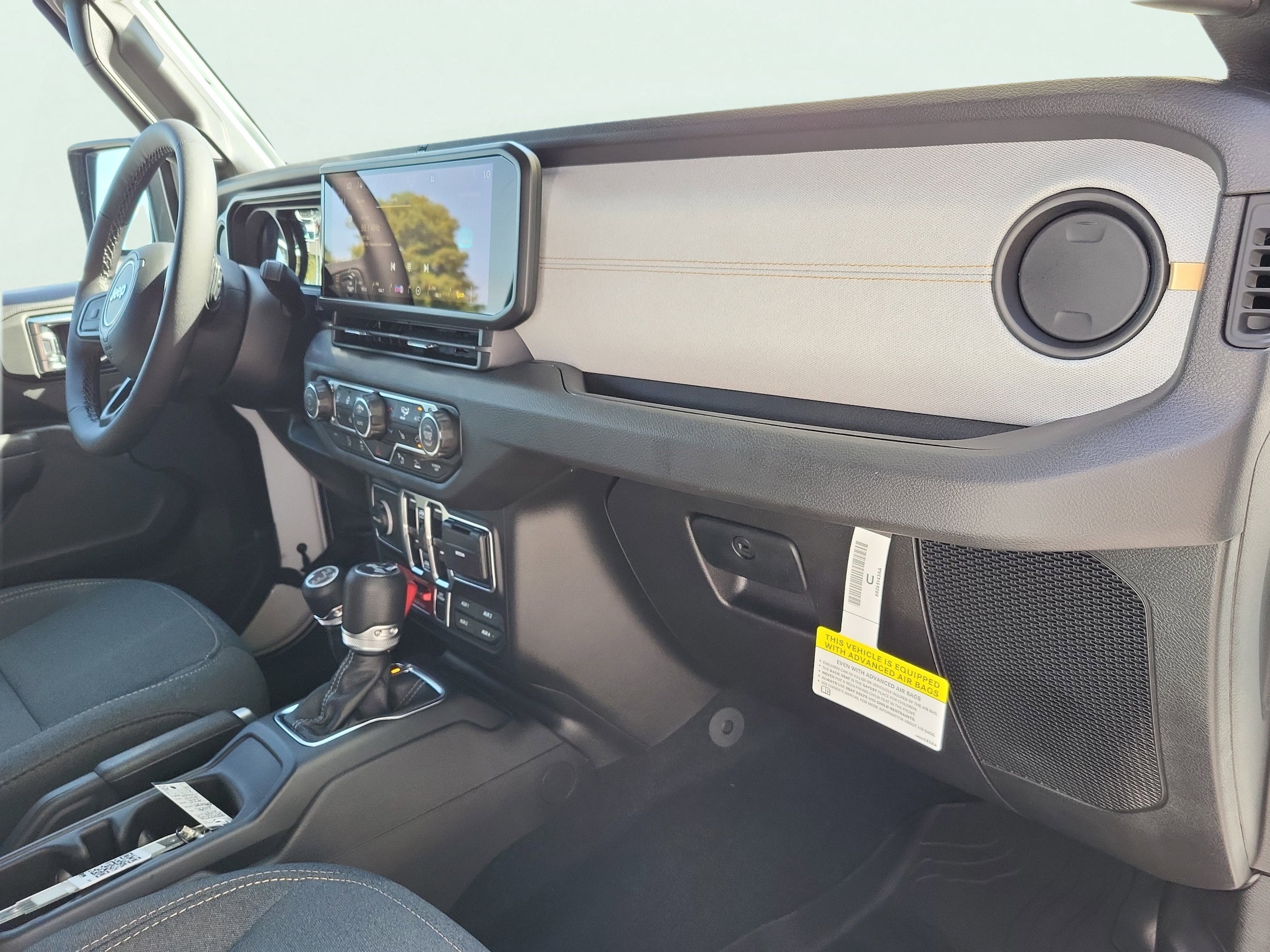 2026 Jeep Wrangler 4-Door Willys - Photo 18