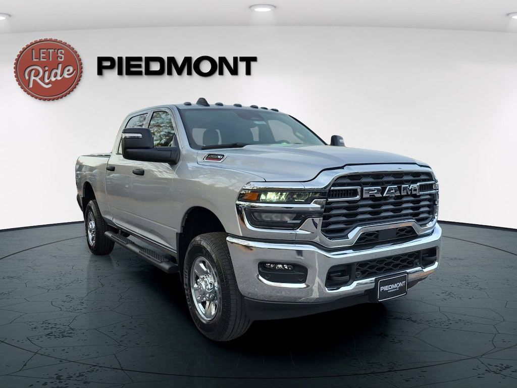 New 2026 Ram 2500 TRADESMAN CREW CAB 4X4 6'4 BOX Pickup