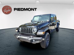 2025 Jeep Gladiator