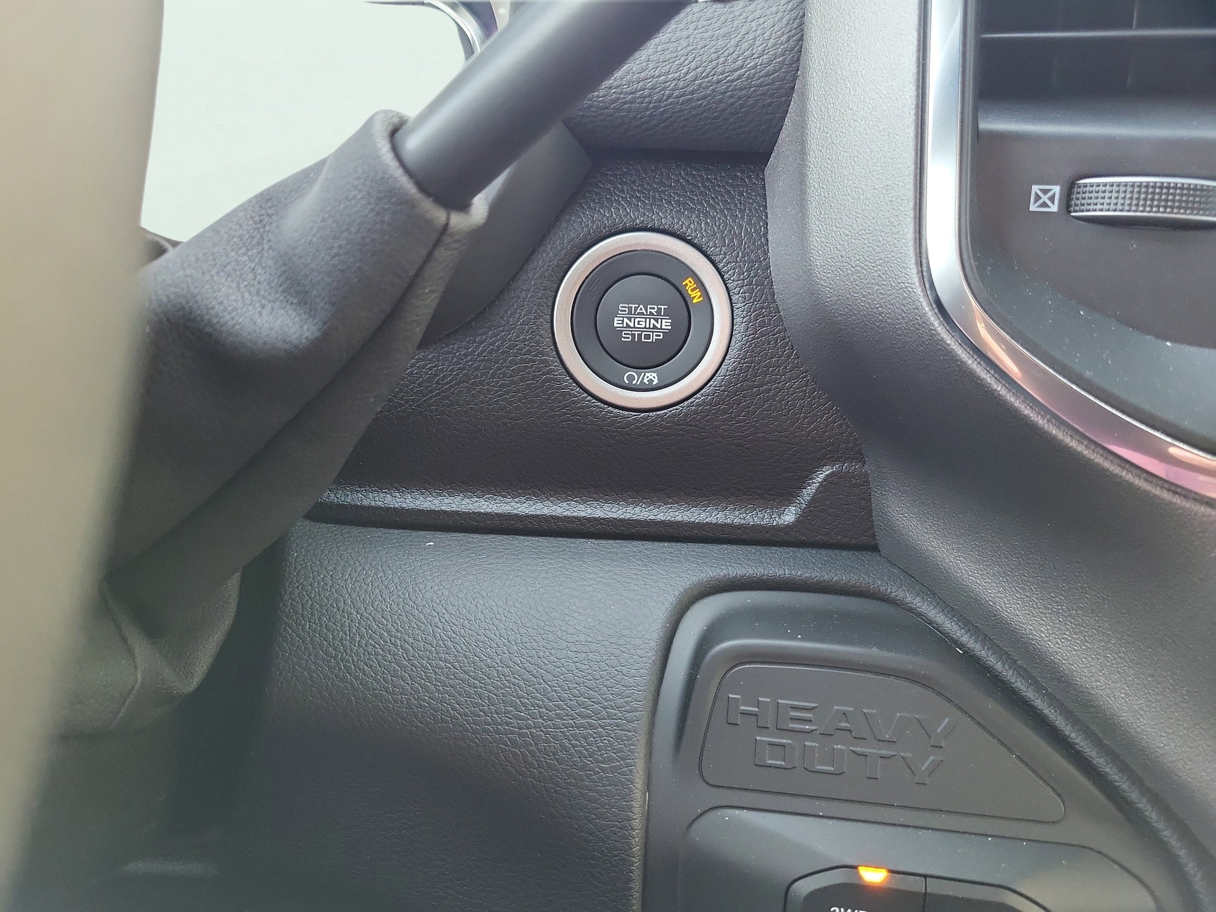 2026 RAM 2500 Laramie - Photo 32