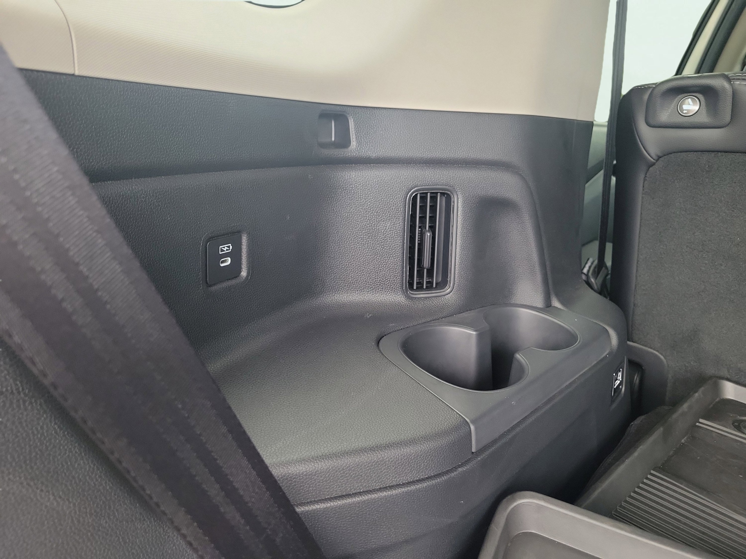2025 Honda Pilot EX-L - Photo 14