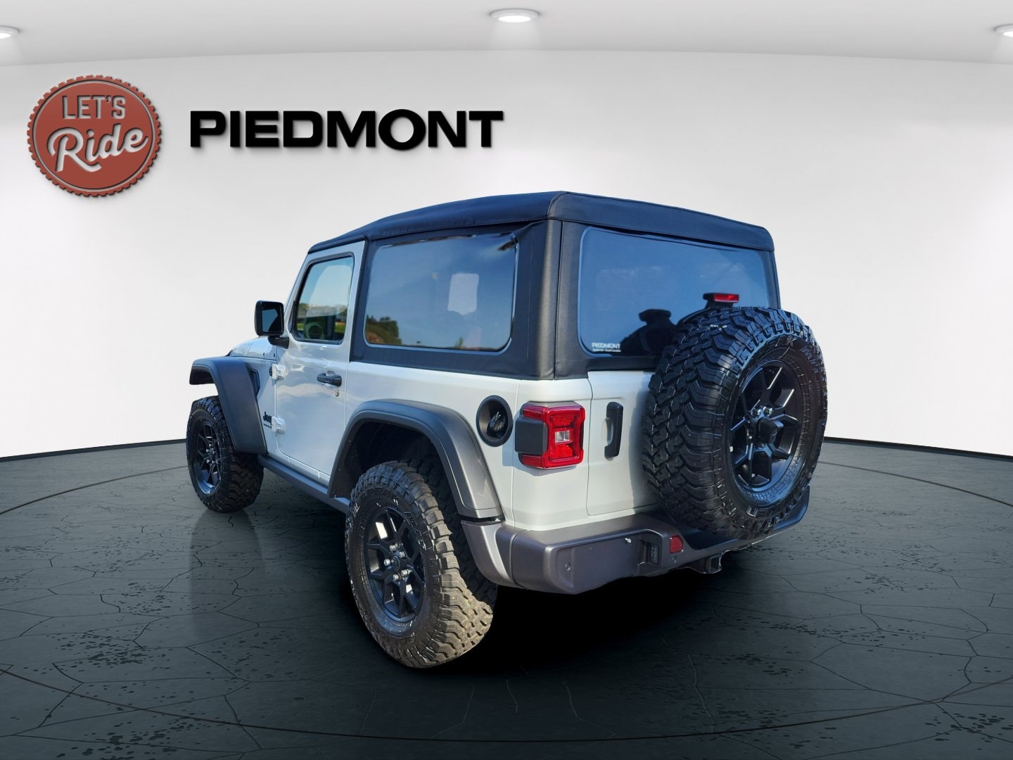 2026 Jeep Wrangler 2-Door Willys - Photo 8
