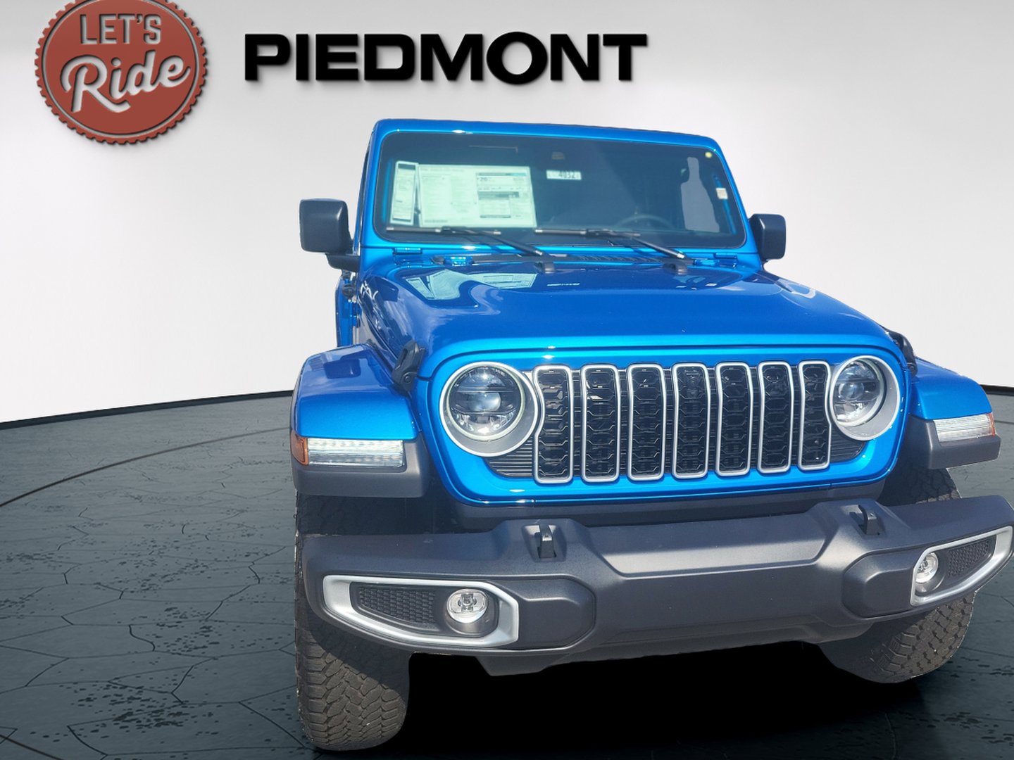 2025 Jeep Wrangler Sahara photo 3