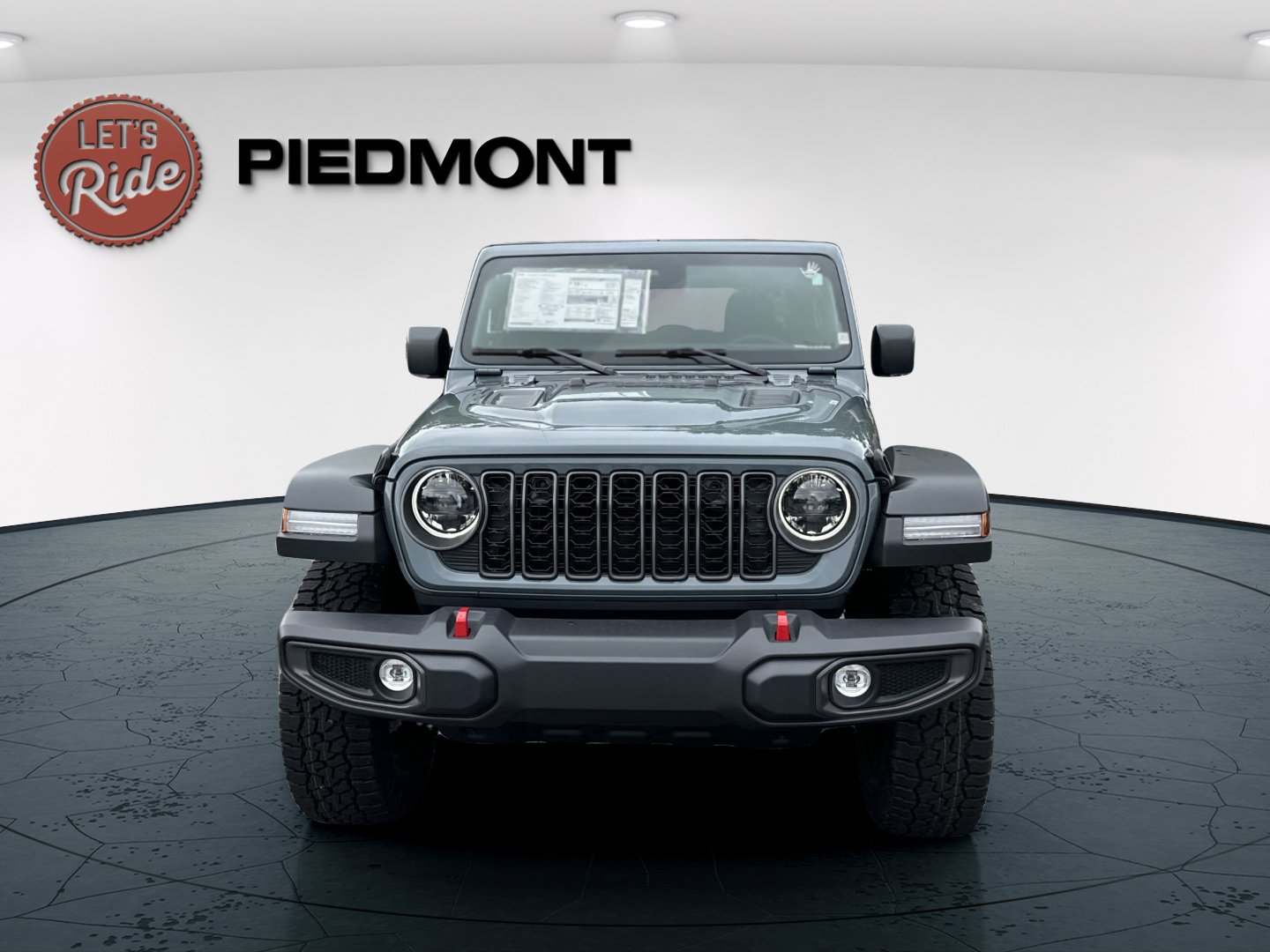 2025 Jeep Gladiator Rubicon photo 2