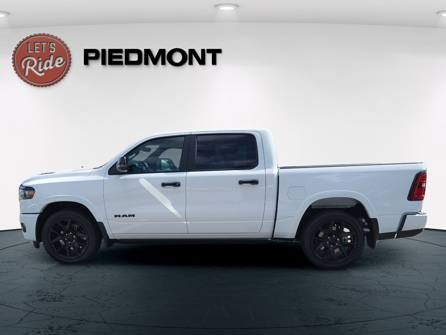 2026 RAM 1500 Laramie - Photo 9
