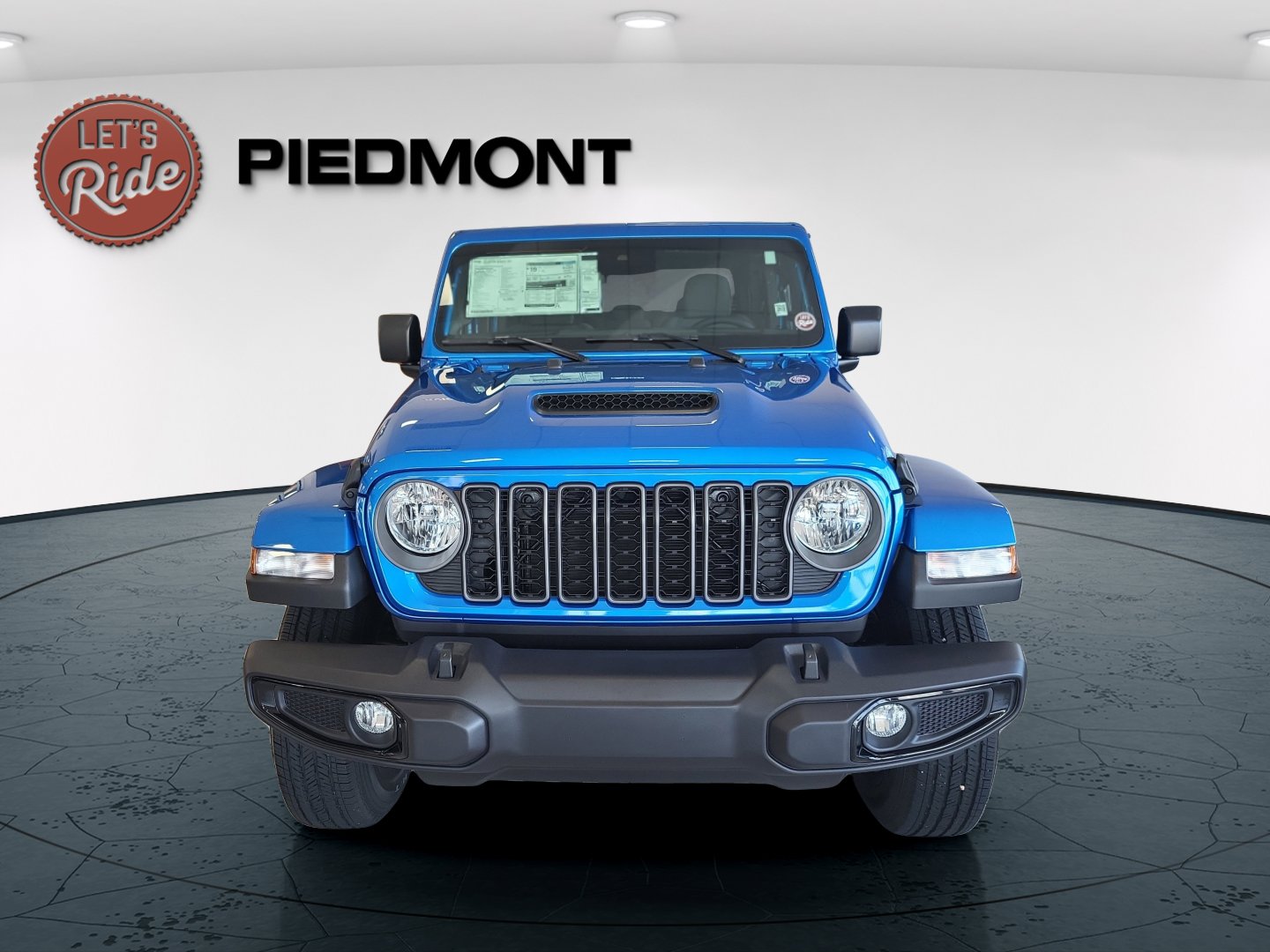 2025 Jeep Gladiator Sport S photo 2