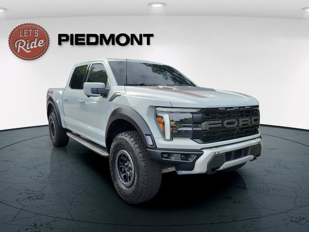 Used 2024 Ford F-150 Raptor 4WD SuperCrew 5.5 Box Truck SuperCrew Cab