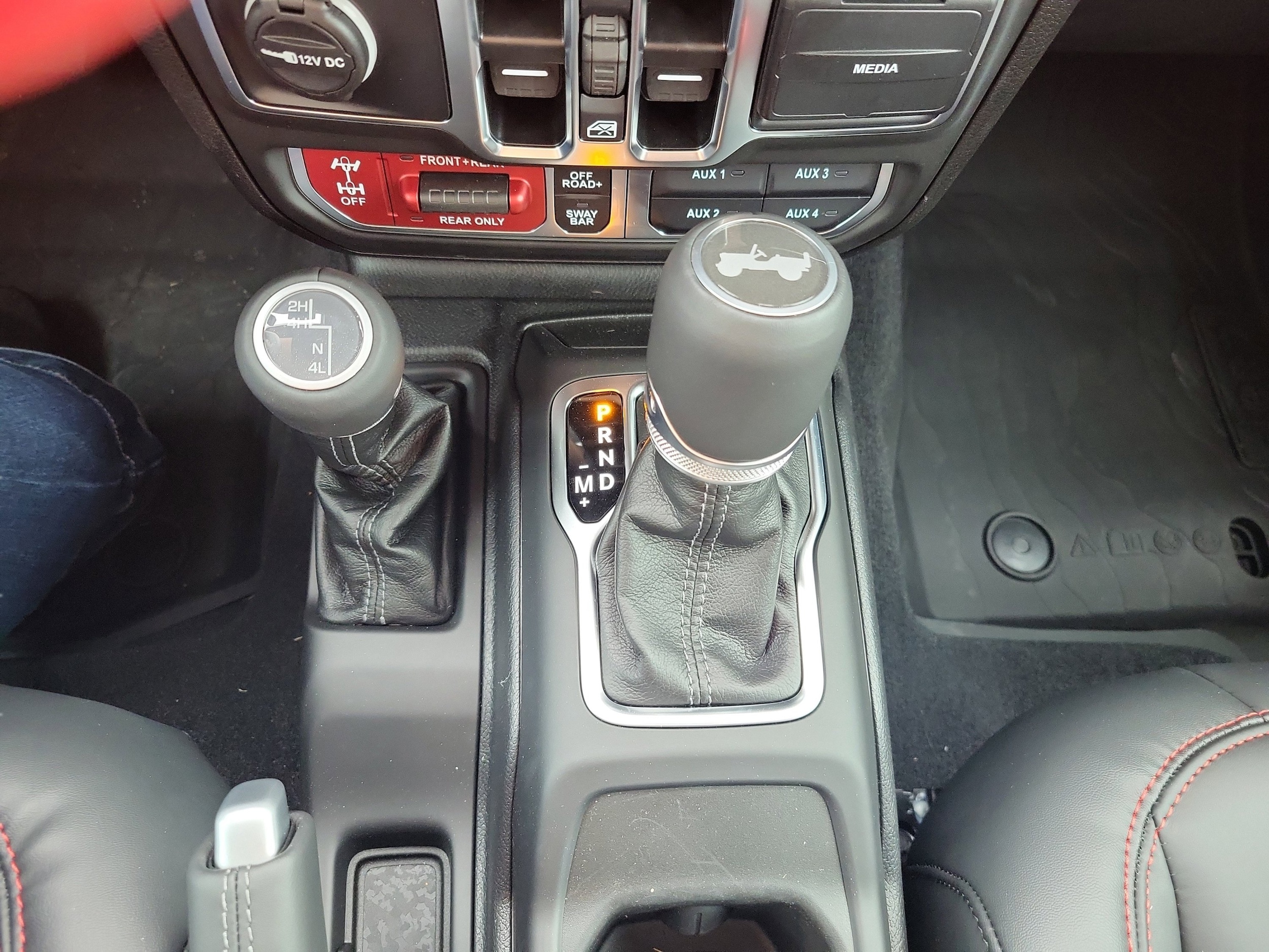 2025 Jeep Wrangler 4-Door Rubicon - Photo 35