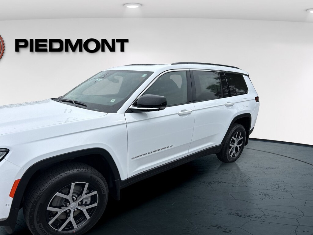 Used 2025 Jeep Grand Cherokee L Limited 4x4 SUV