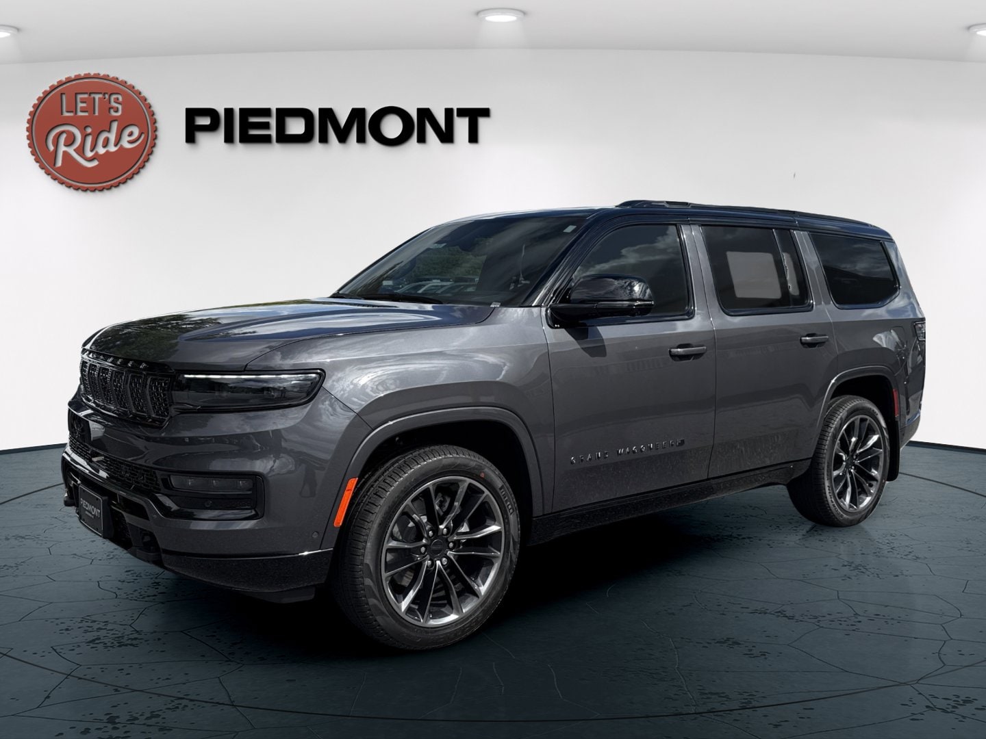 2025 Jeep Grand Wagoneer Series III's photo