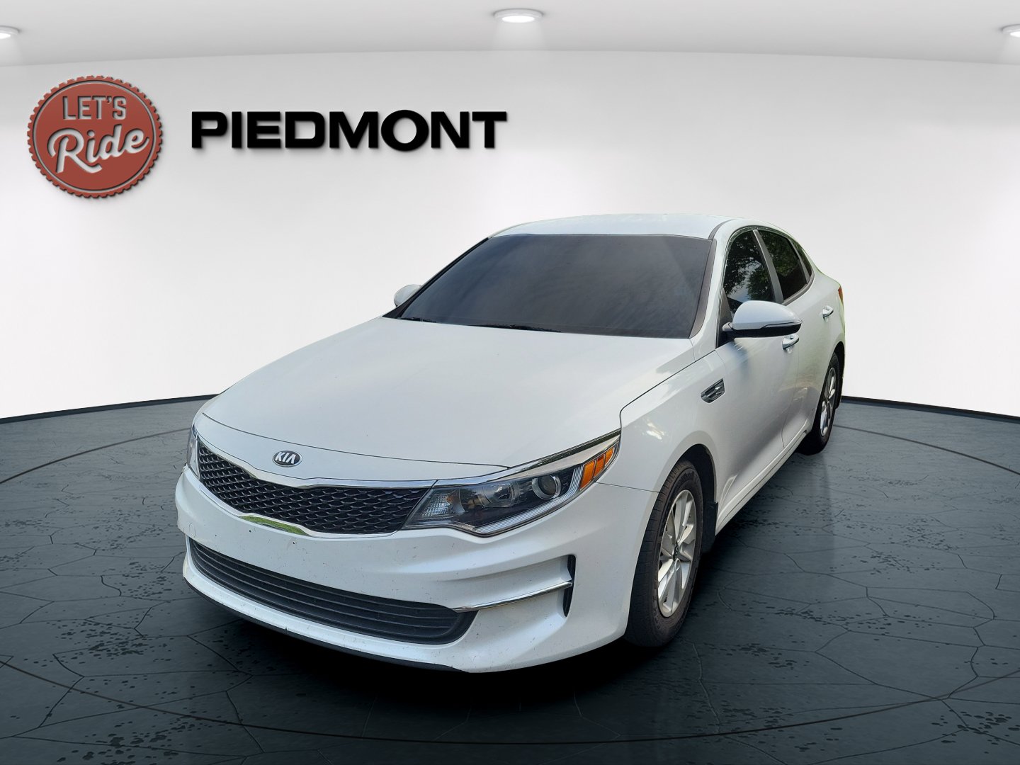 2016 Kia Optima LX AT's photo