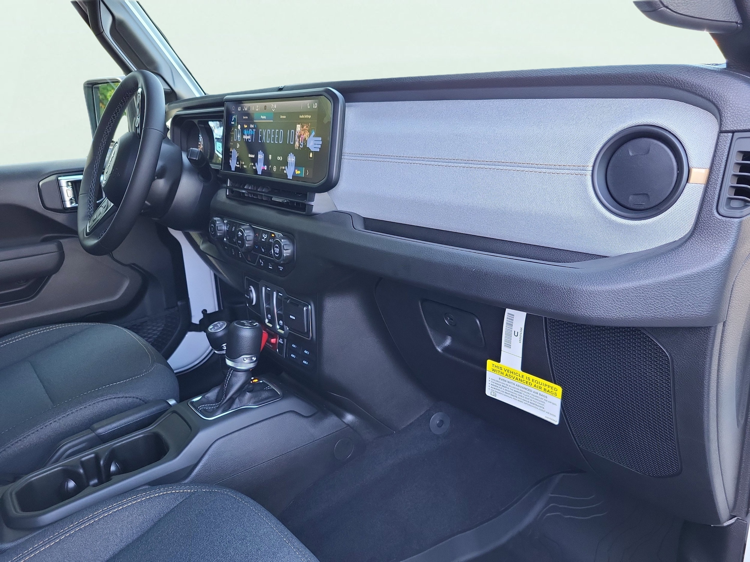2026 Jeep Wrangler 2-Door Willys - Photo 17
