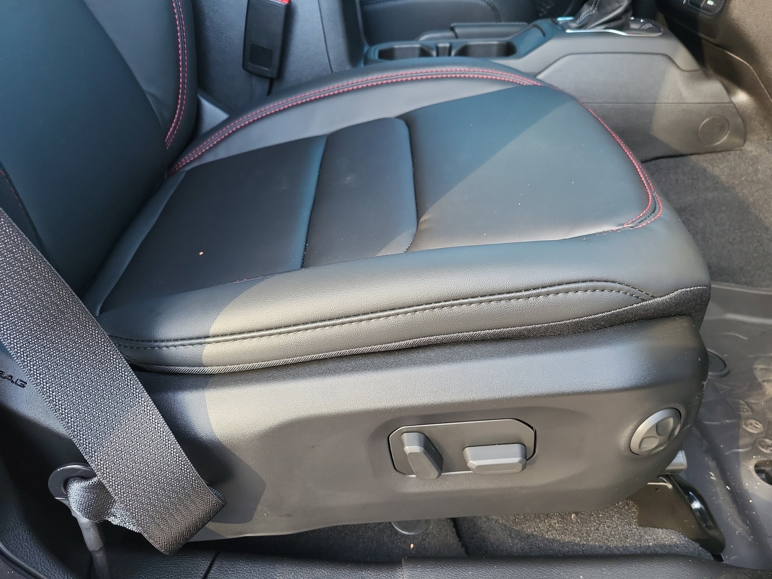 2025 Jeep Gladiator Rubicon - Photo 18