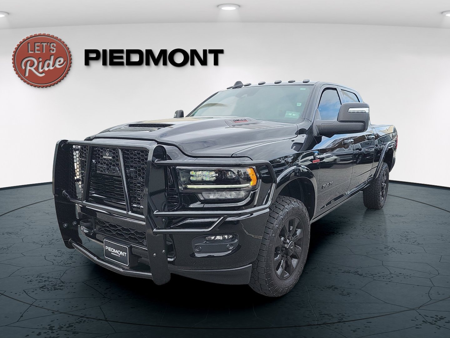 2024 RAM Ram 2500 Pickup Laramie Limited's photo