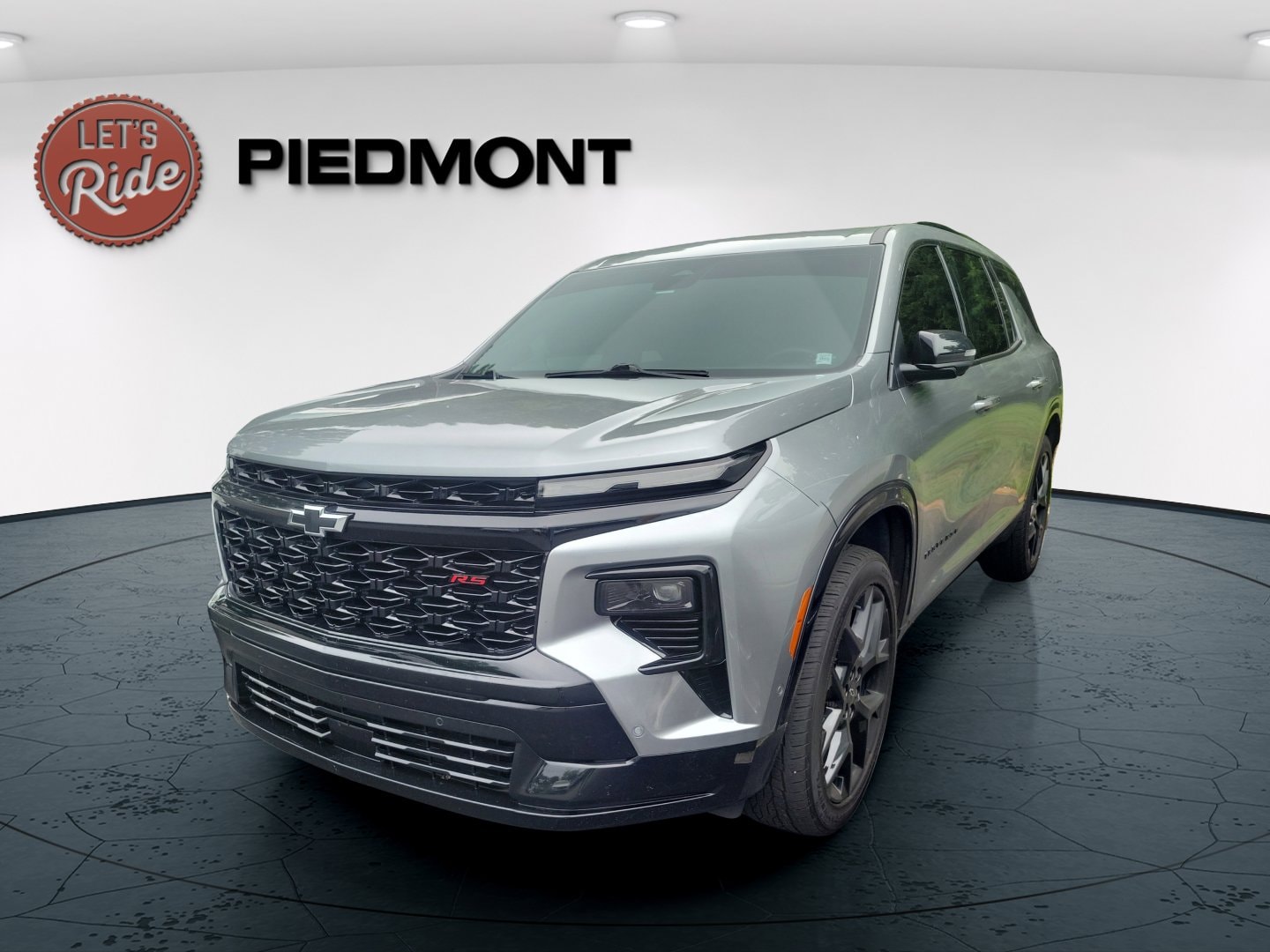 2024 Chevrolet Traverse FWD RS's photo