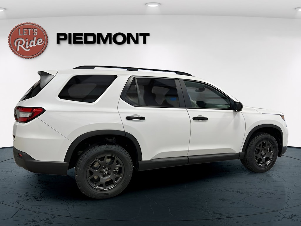New 2025 Honda Pilot TrailSport SUV