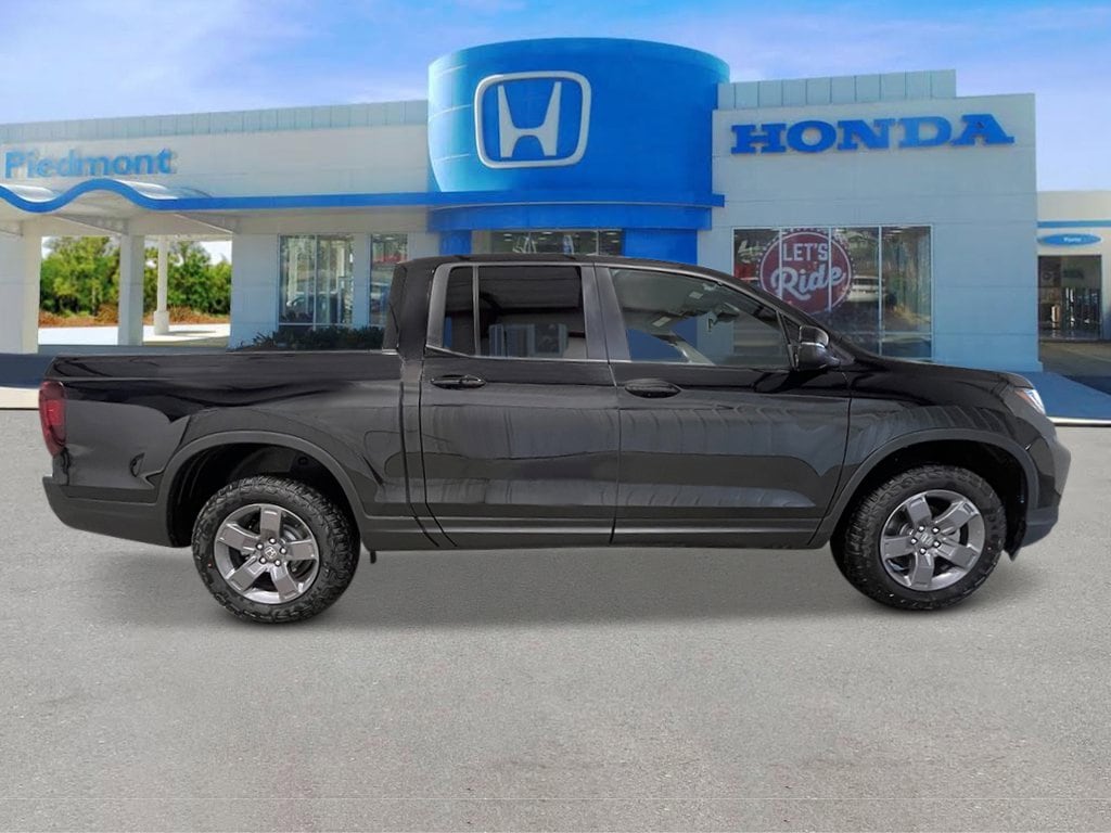 2026 Honda Ridgeline TrailSport photo 2