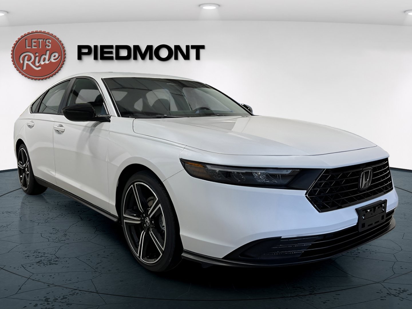 2025 Honda Accord Hybrid Sport's photo