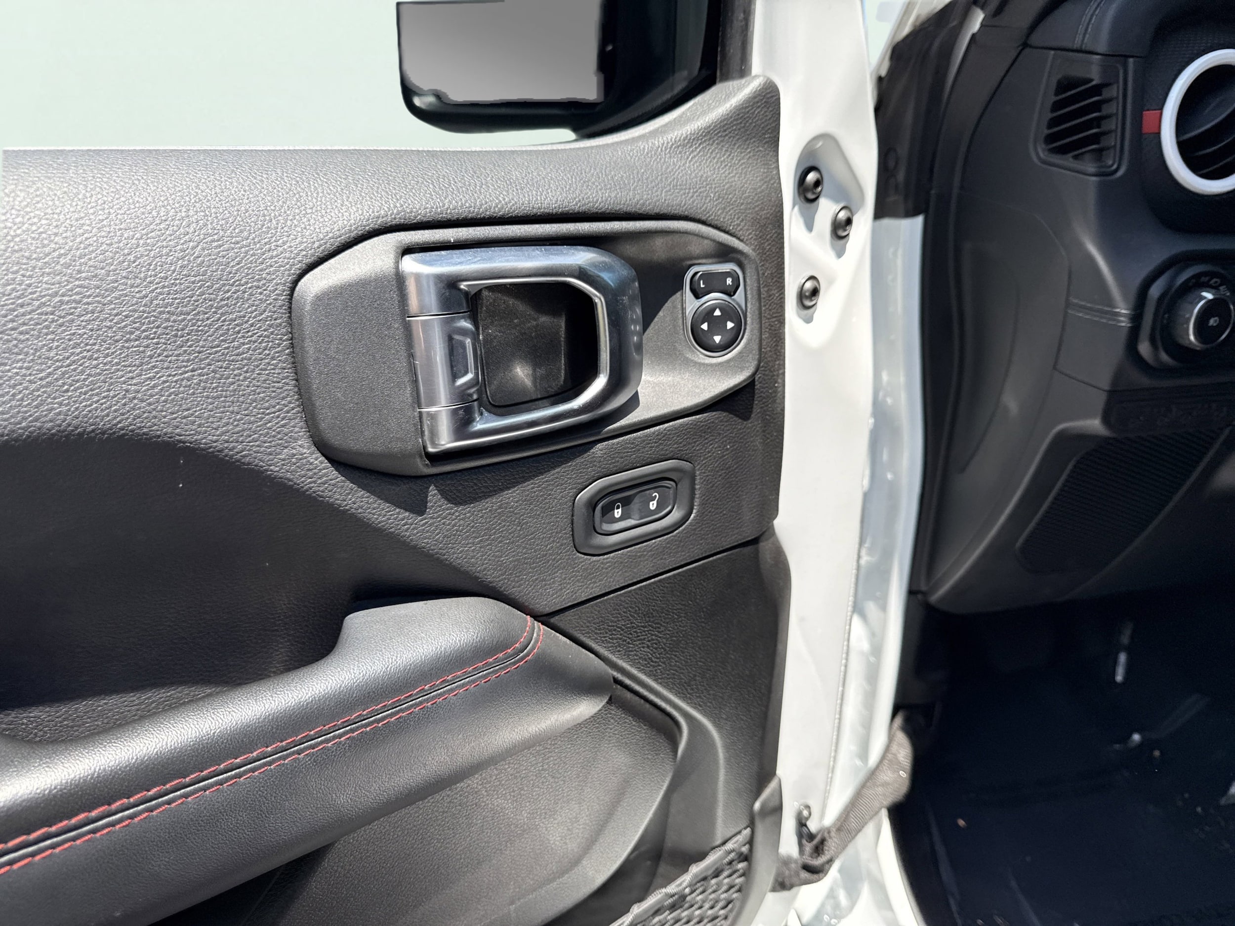 2024 Jeep Wrangler 4-Door Rubicon 392 - Photo 16