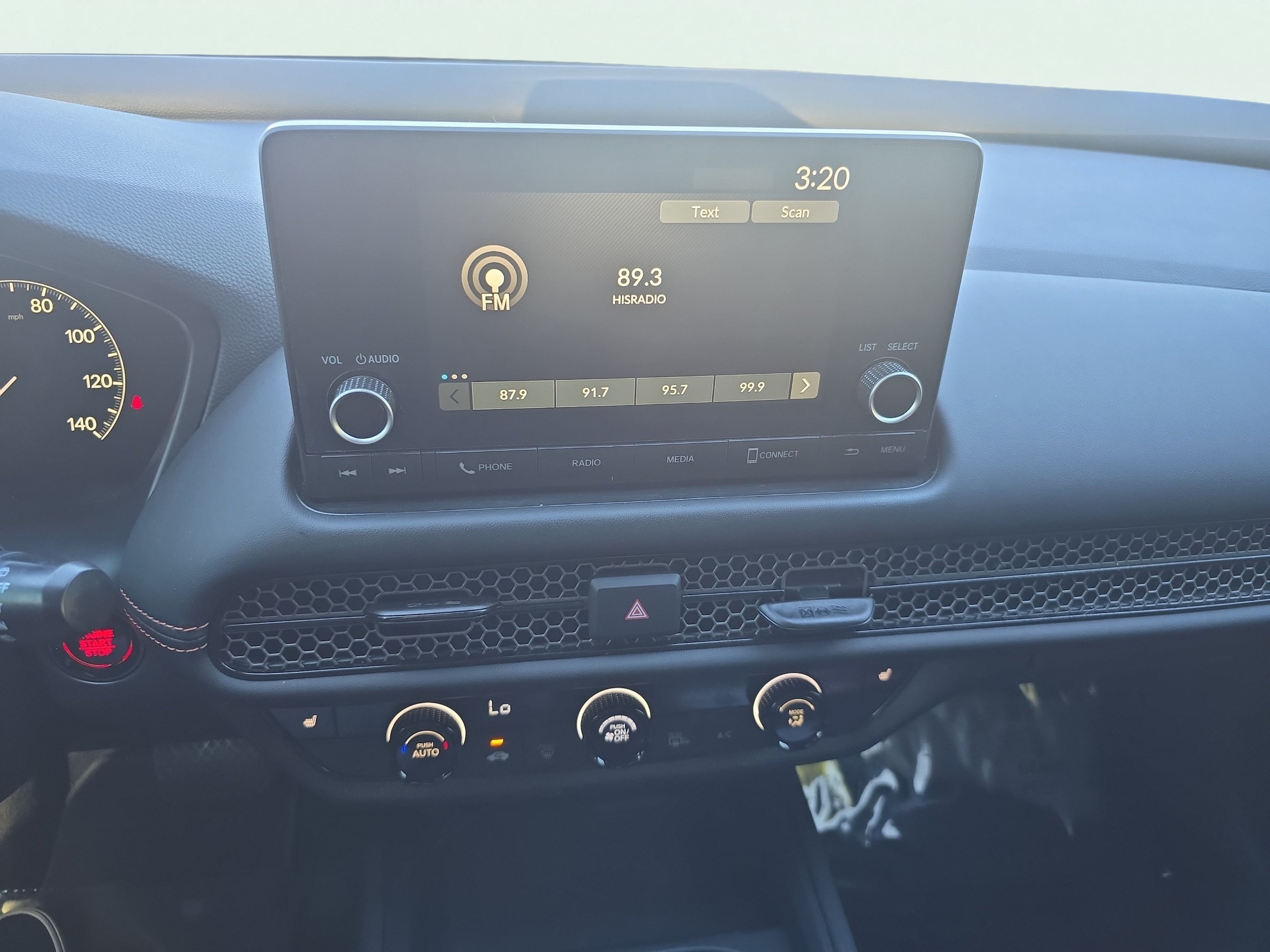 2025 Honda HR-V Sport - Photo 32
