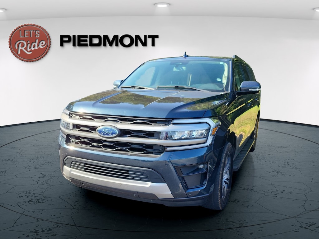Used 2024 Ford Expedition XLT 4x4 SUV
