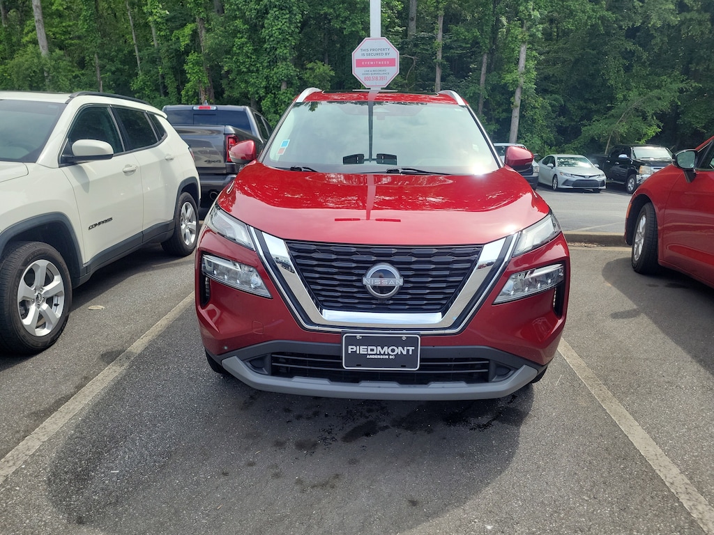 Used 2022 Nissan Rogue FWD SV SUV