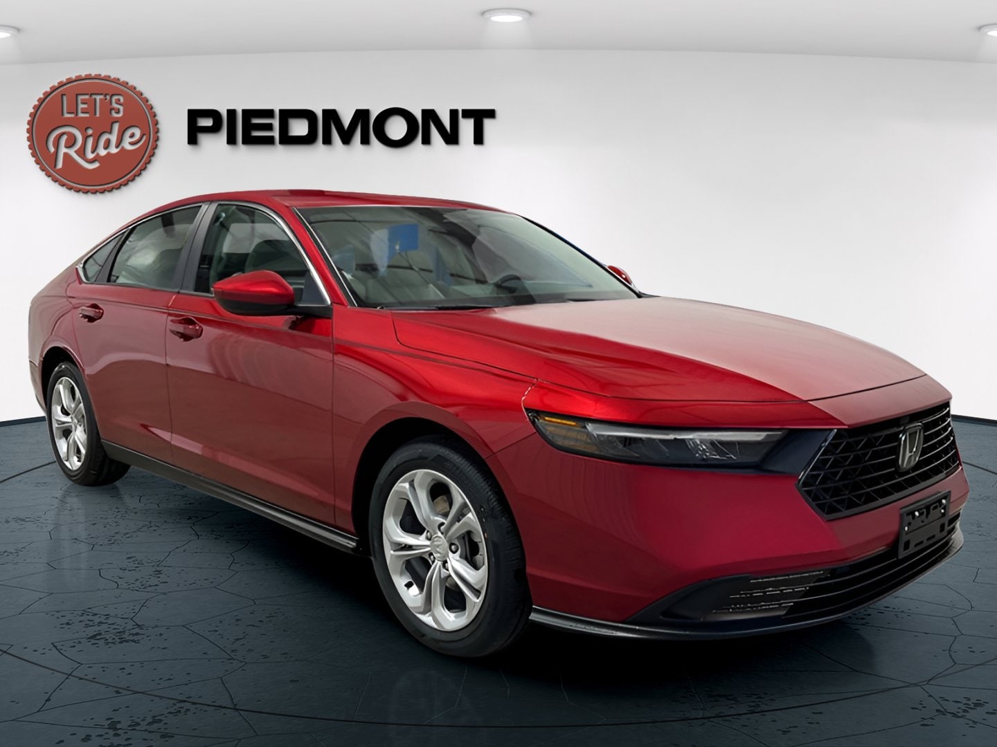 2025 Honda Accord LX's photo