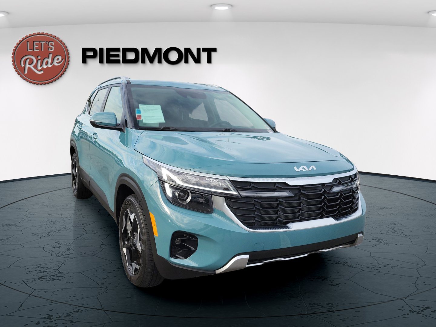 2026 Kia Seltos EX photo 3