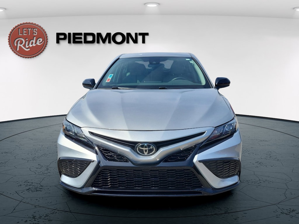 Used 2021 Toyota Camry SE Auto Sedan