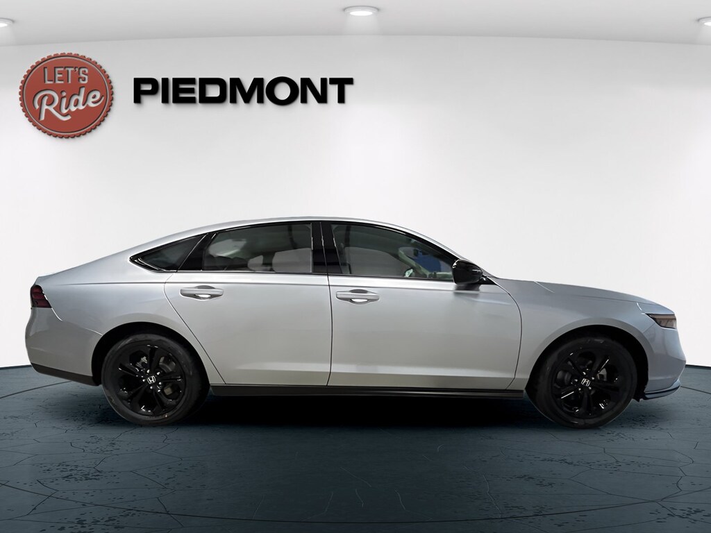 Used 2025 Honda Accord SE CVT Sedan