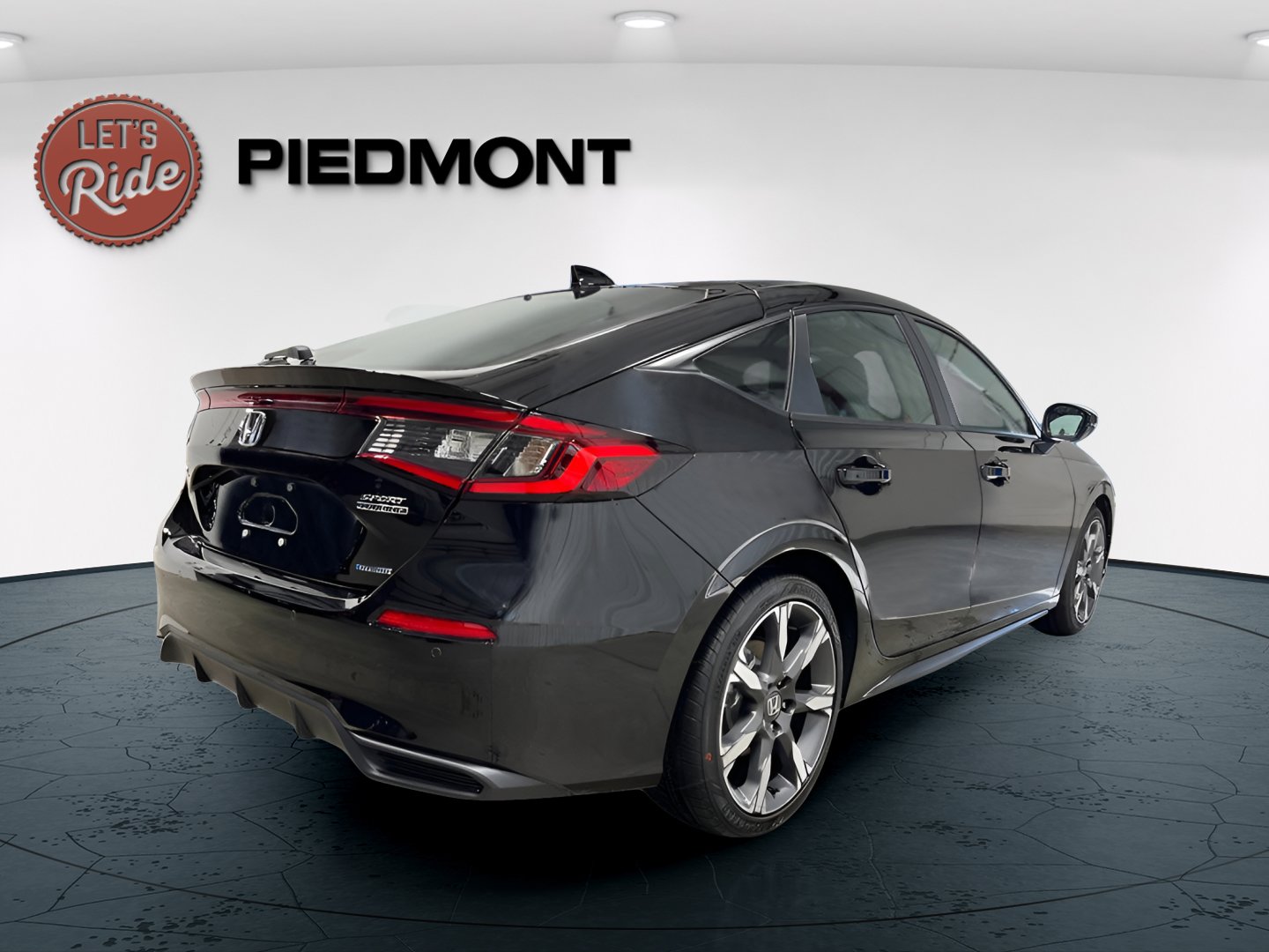 2026 Honda Civic Hatchback Hybrid Sport Touring photo 2