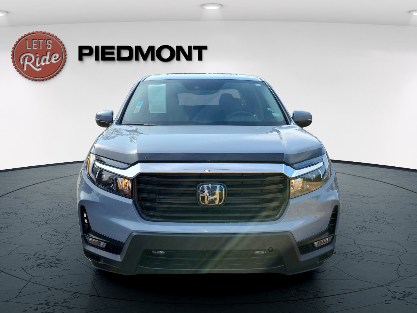 2023 Honda Ridgeline RTL photo 2