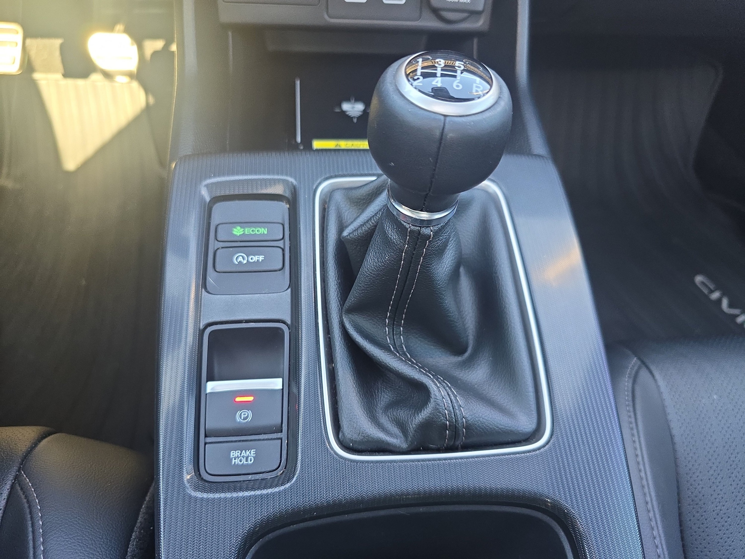 2024 Honda Civic Hatchback Sport Touring - Photo 34