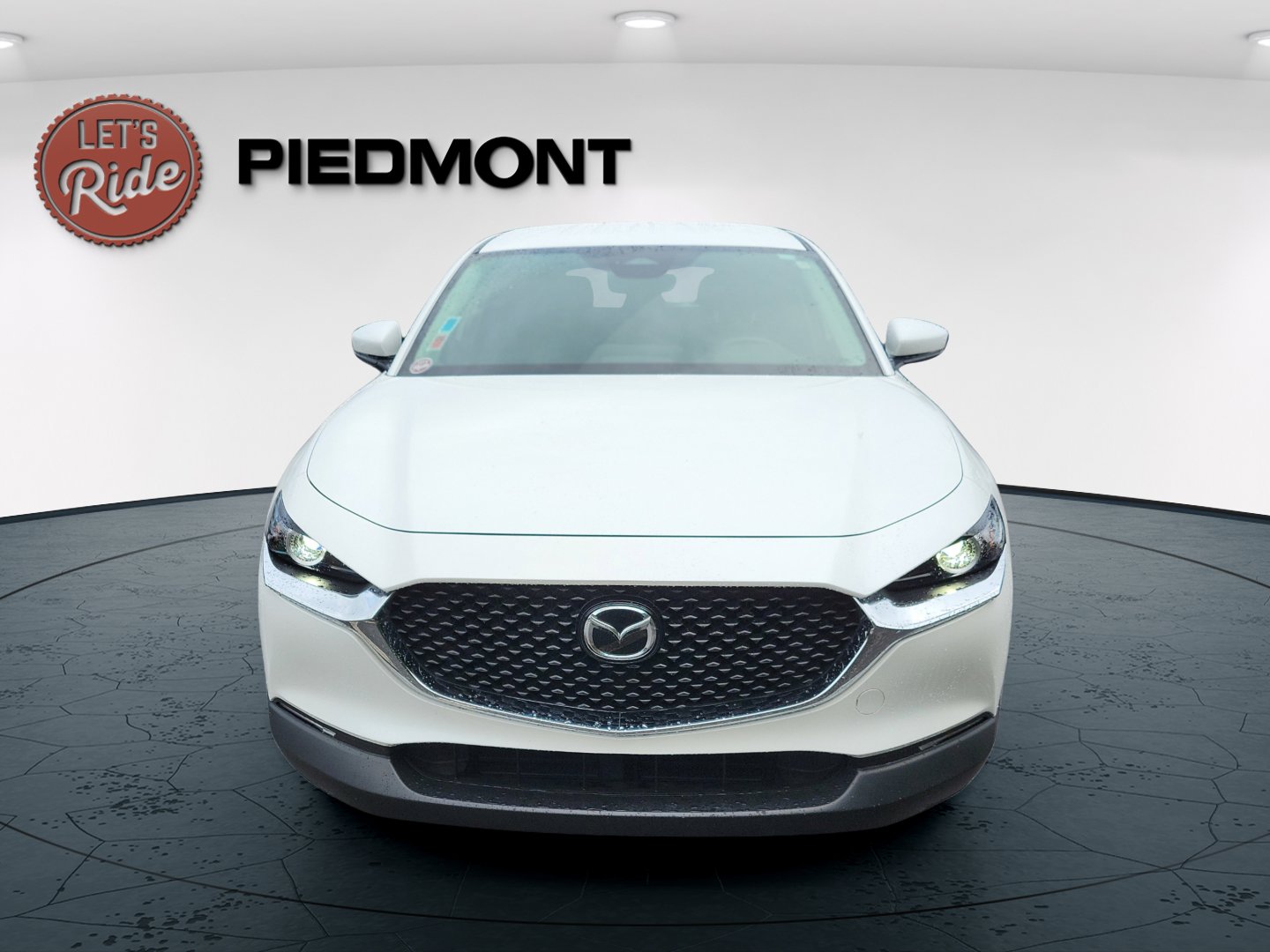 2024 Mazda CX-30 photo 2