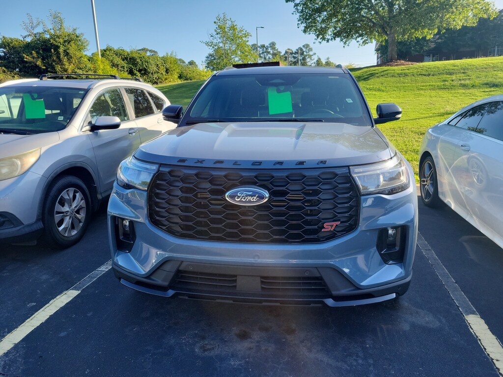 Used 2026 Ford Explorer ST 4WD SUV