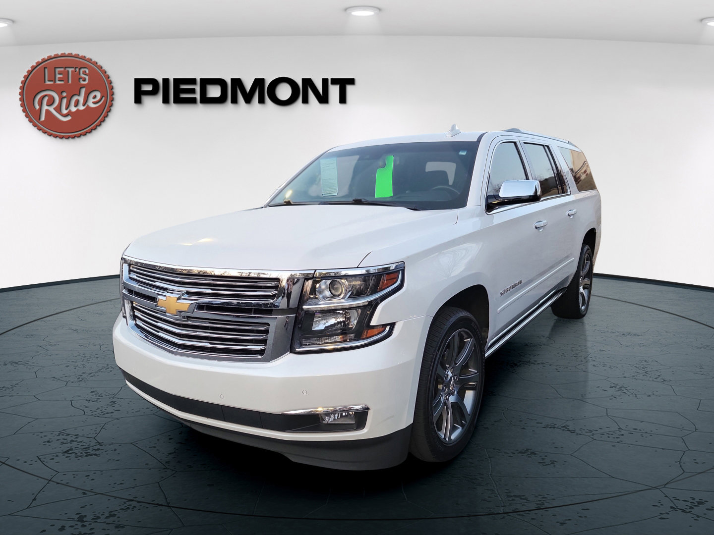 2018 Chevrolet Suburban Premier's photo