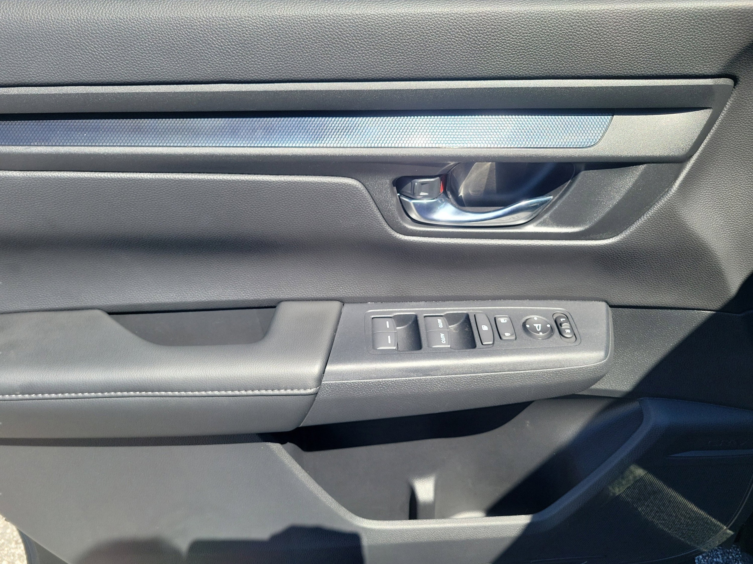 2025 Honda CR-V EX - Photo 27