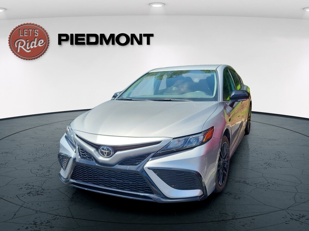 Used 2023 Toyota Camry SE Auto Sedan
