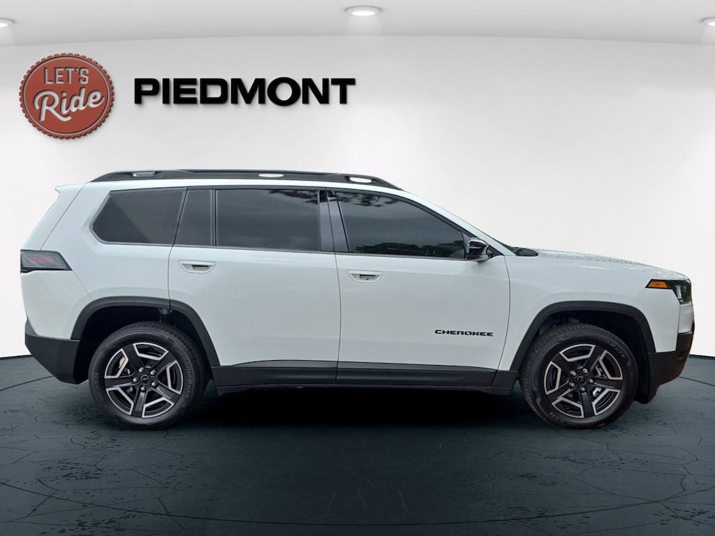 Used 2026 Jeep Cherokee Limited 4x4 SUV