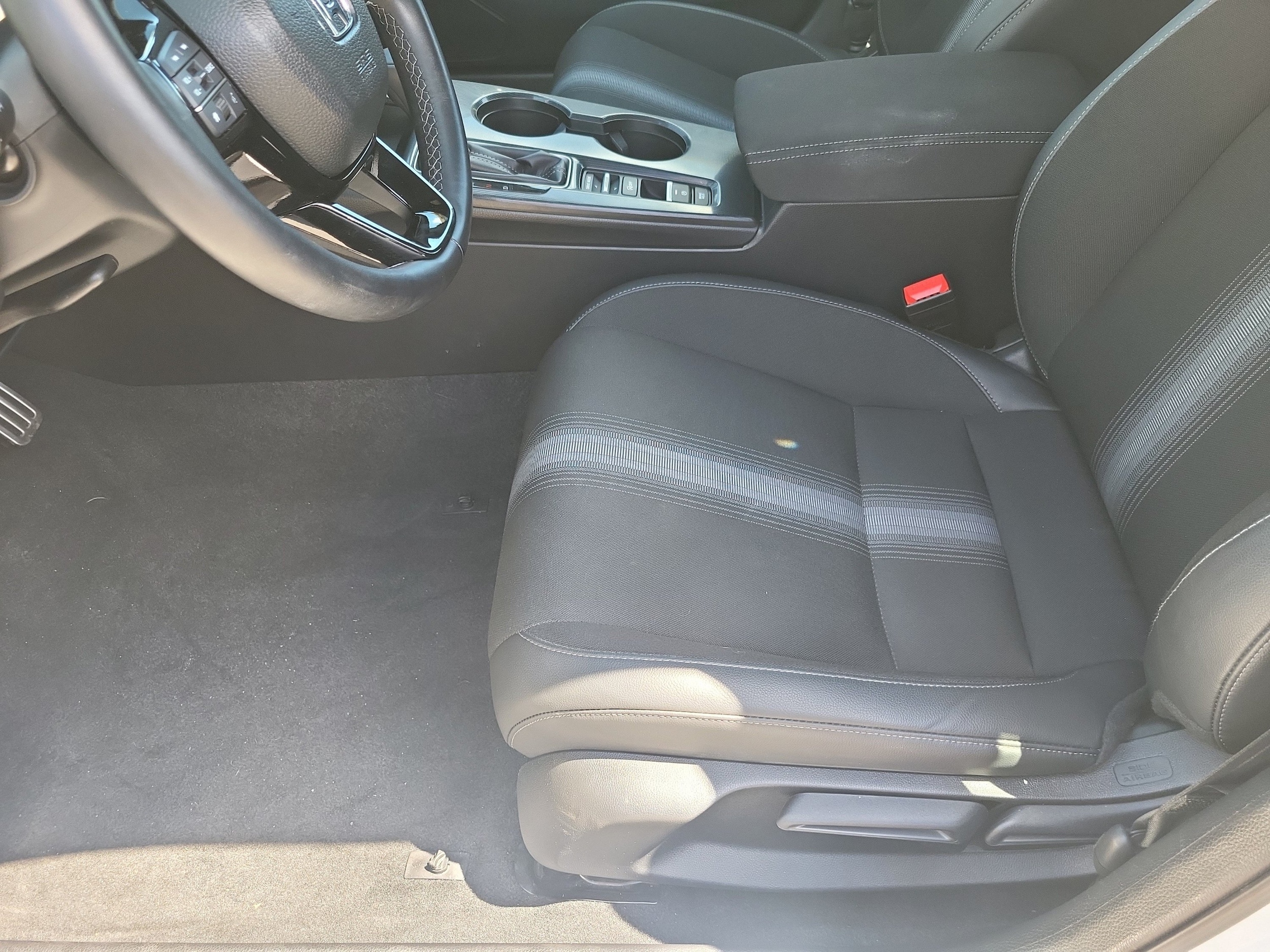 2024 Honda Civic Hatchback Sport - Photo 23