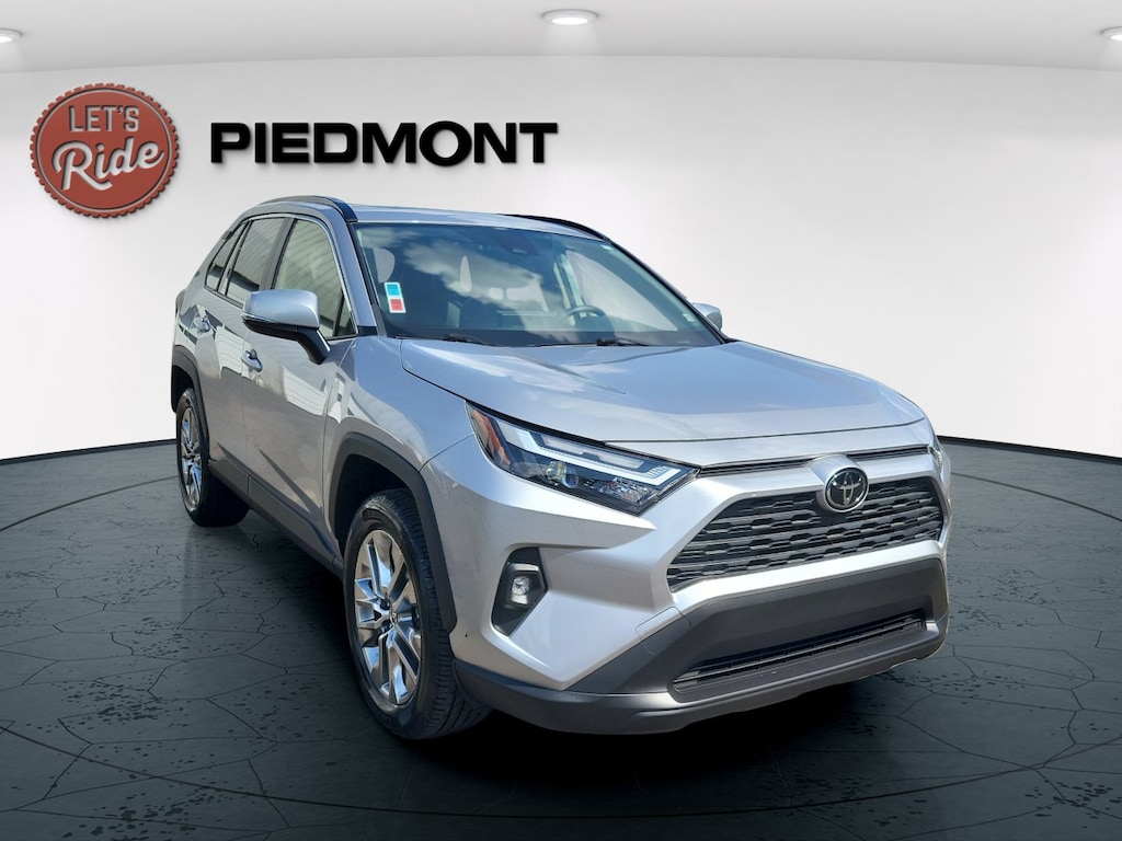 Used 2023 Toyota RAV4 XLE Premium FWD SUV