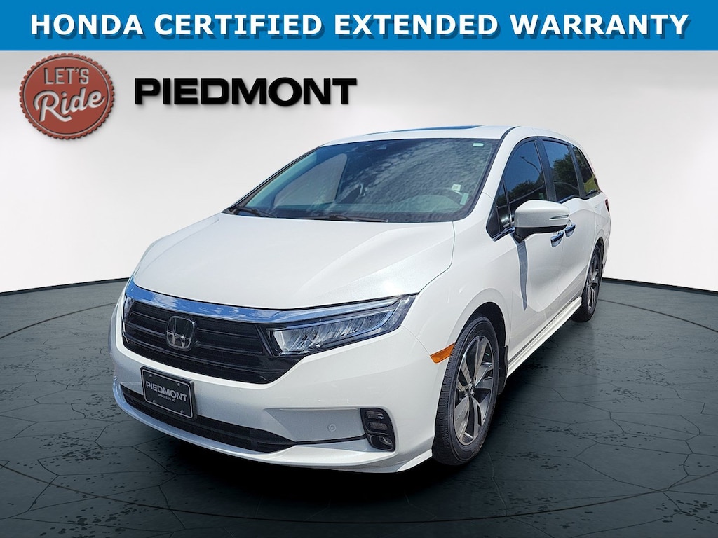 Certified 2023 Honda Odyssey Touring Auto Van