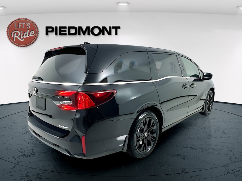 New 2026 Honda Odyssey Sport-L Van Passenger