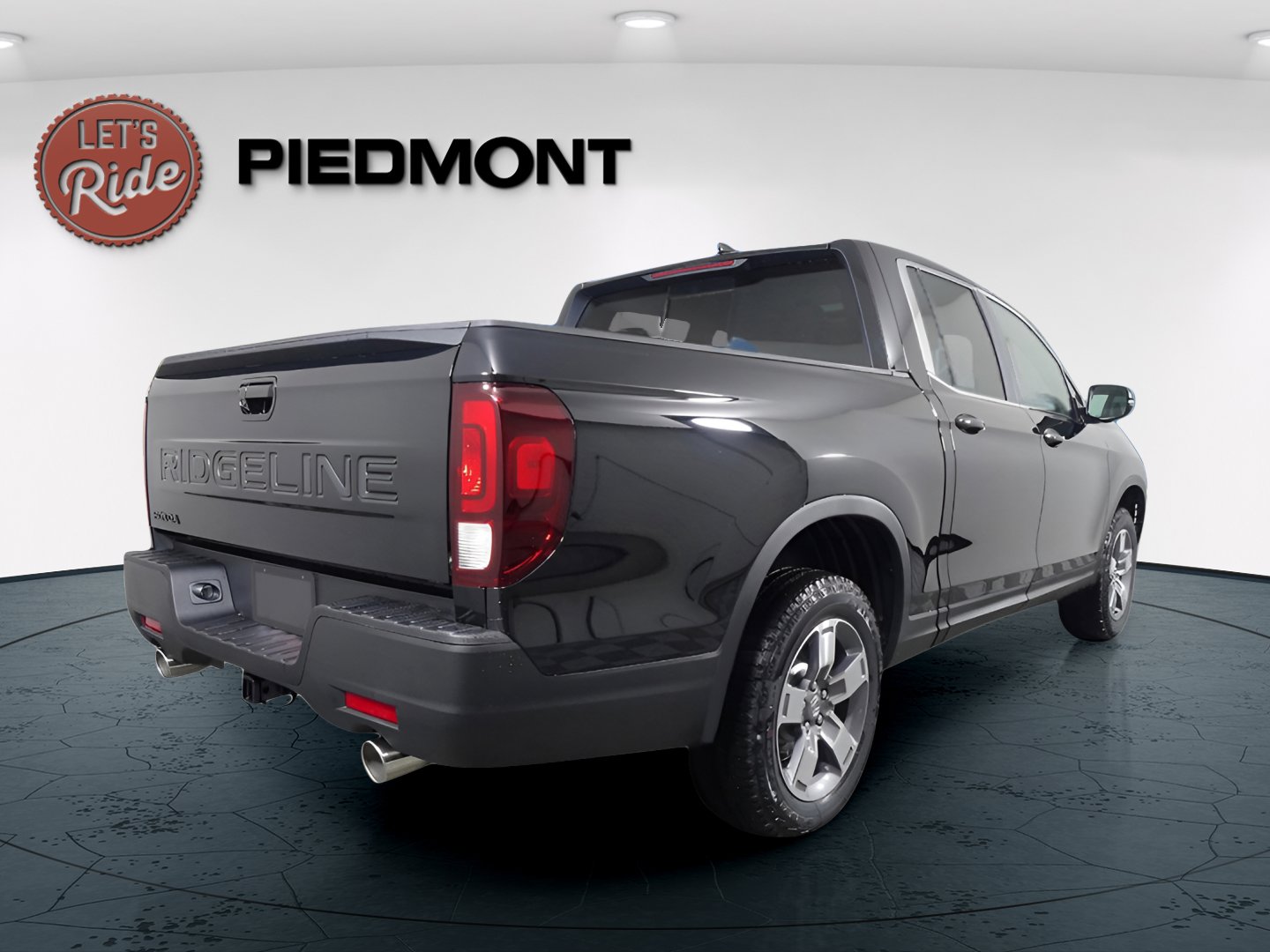 2025 Honda Ridgeline RTL photo 3