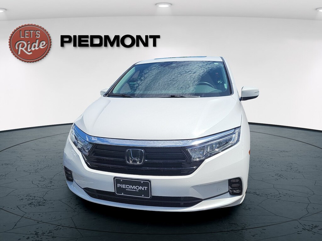 New 2023 Honda Odyssey Touring Van