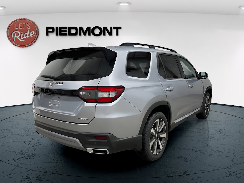 New 2025 Honda Pilot Touring SUV