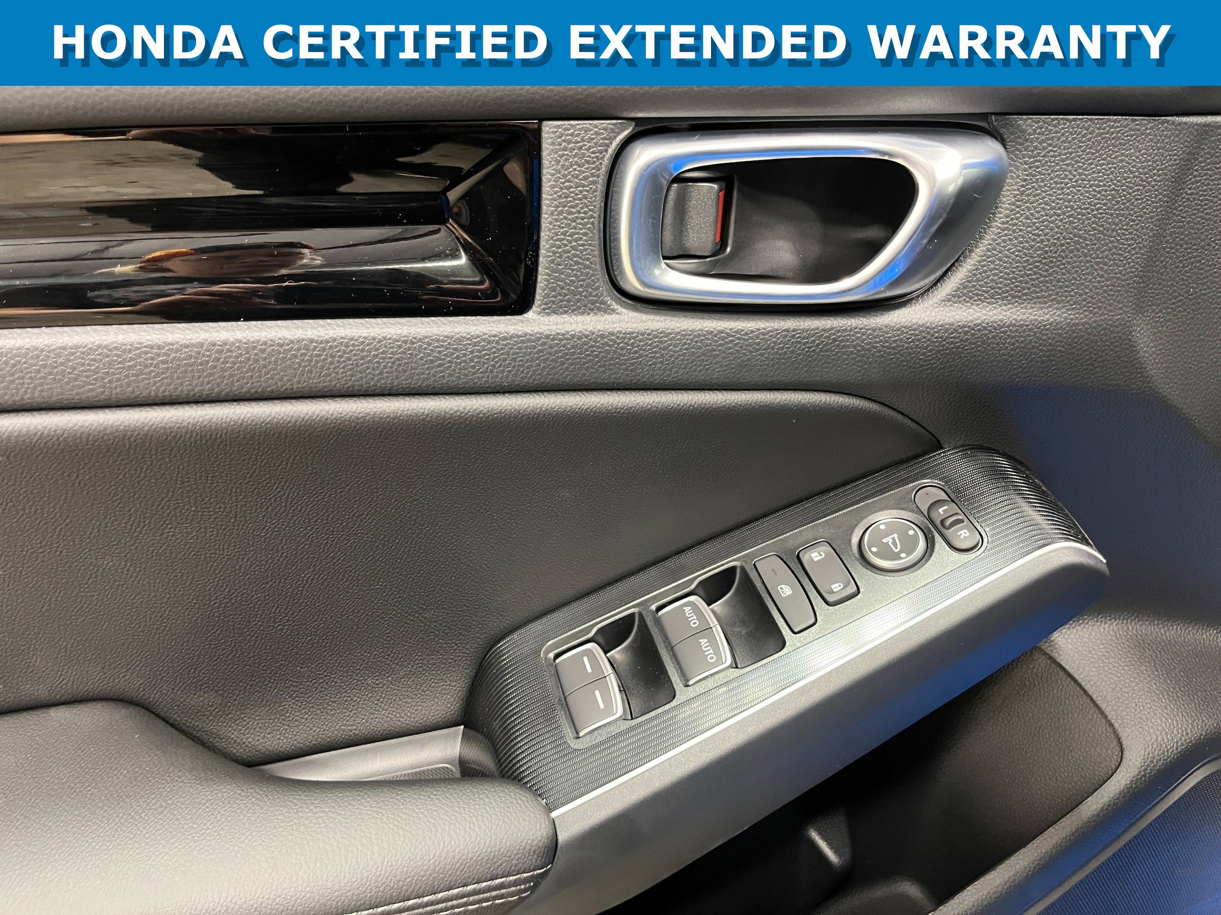 2025 Honda Civic Hatchback Sport Touring - Photo 15