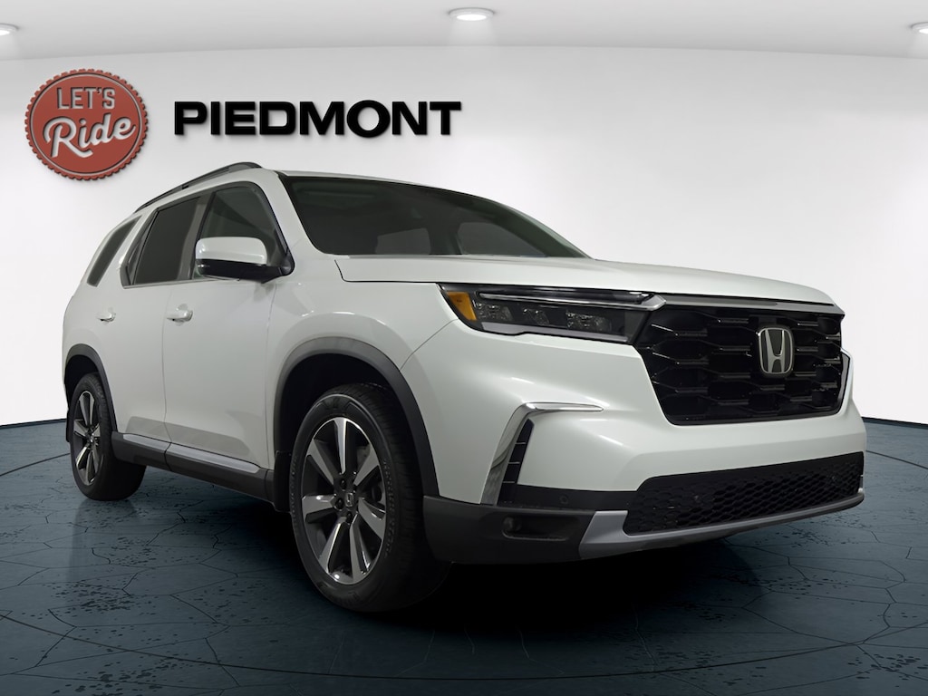 New 2025 Honda Pilot Touring SUV